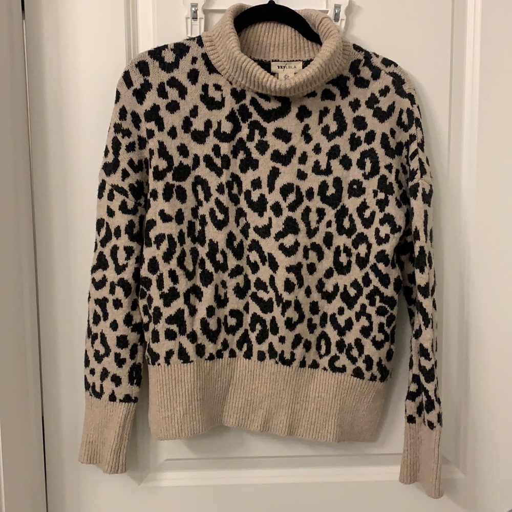 Anthropologie - Yes Lola Turtleneck - Leopard - Size Small